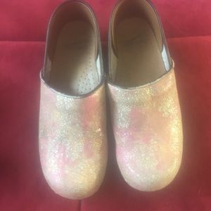 Unique Dansko clogs